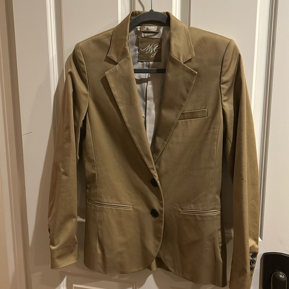 MNG by Mango size XS khaki ladies blazer